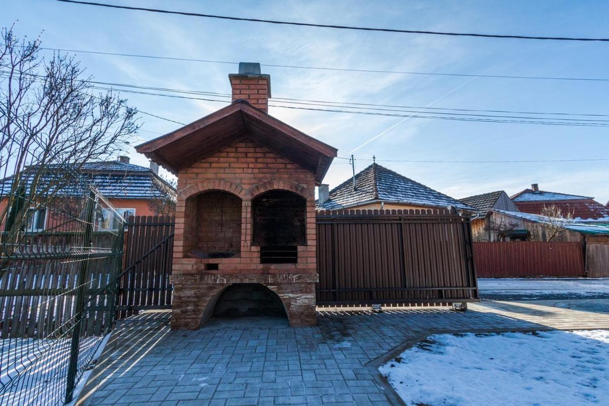 Eross Kulcsoshaz Villa Lăzarea Exterior foto