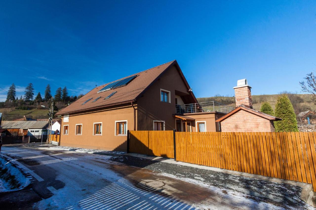 Eross Kulcsoshaz Villa Lăzarea Exterior foto