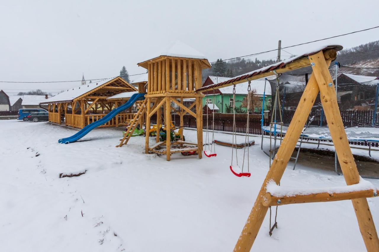 Eross Kulcsoshaz Villa Lăzarea Exterior foto