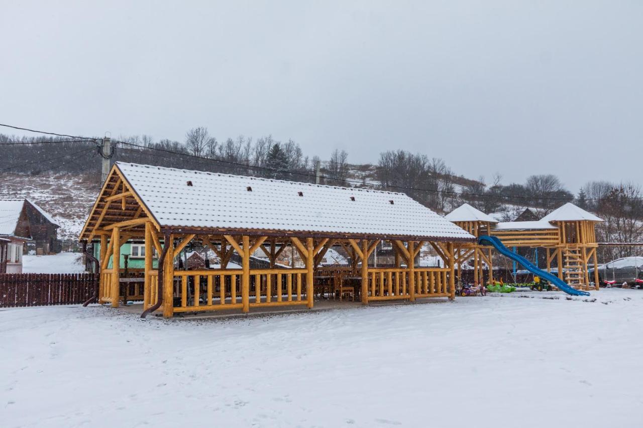 Eross Kulcsoshaz Villa Lăzarea Exterior foto
