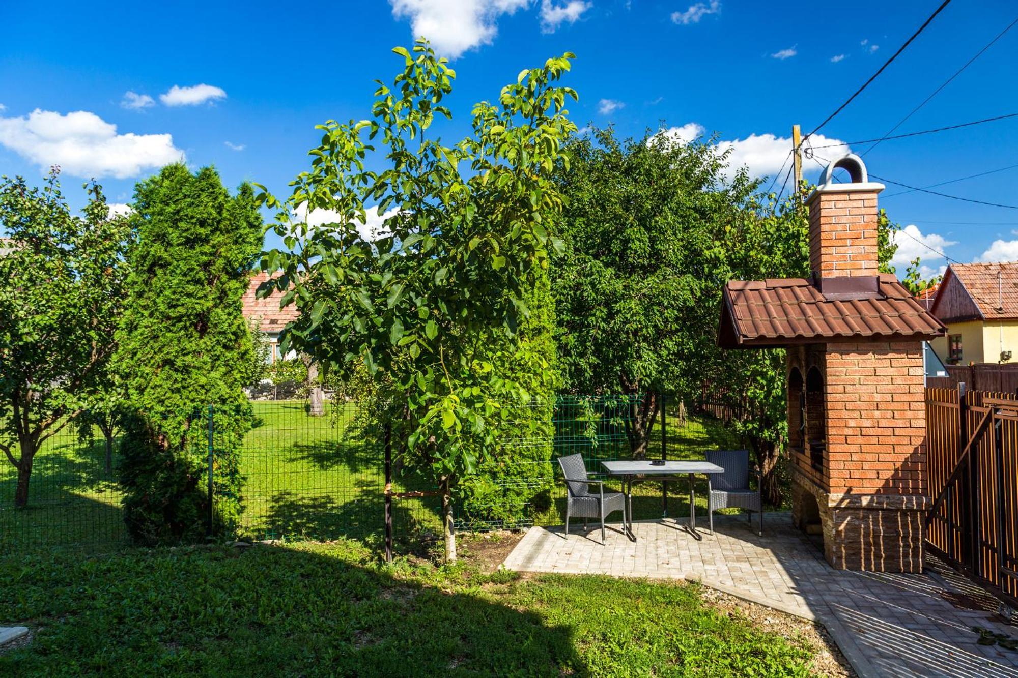Eross Kulcsoshaz Villa Lăzarea Exterior foto