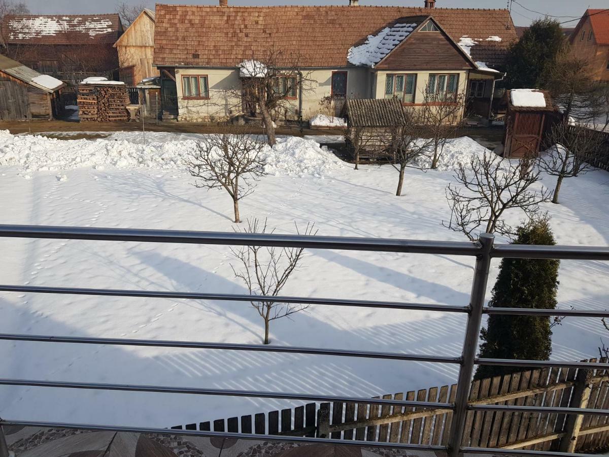 Eross Kulcsoshaz Villa Lăzarea Exterior foto
